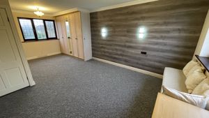 Photo 19- click for photo gallery